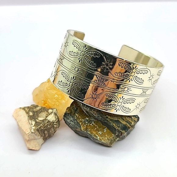 Brighton "SOUTHWEST DREAMS" Retired Wide Cuff with Etched Tribal Motifs! Rare! - Picture 2 of 14
